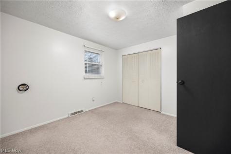 4004 Washington Avenue Lorain OH 44052