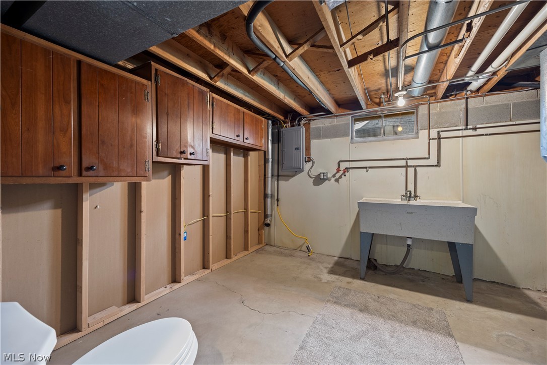 4004 Washington Avenue Lorain OH 44052