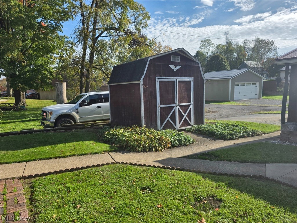 46701 State Route 46 New Waterford OH 44445