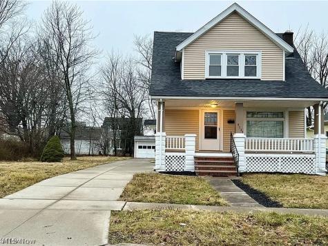 9725 Parkview Avenue Garfield Heights OH 44125