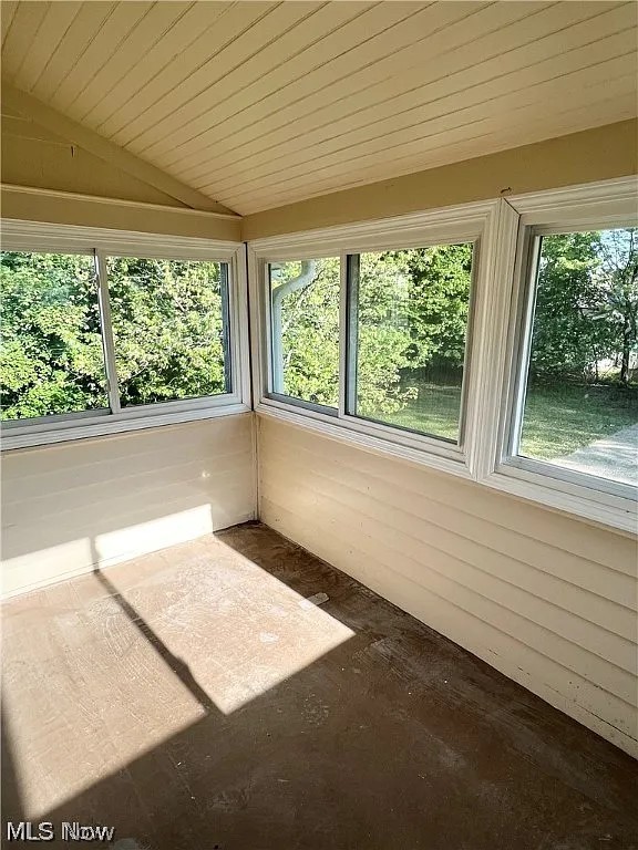 9725 Parkview Avenue Garfield Heights OH 44125