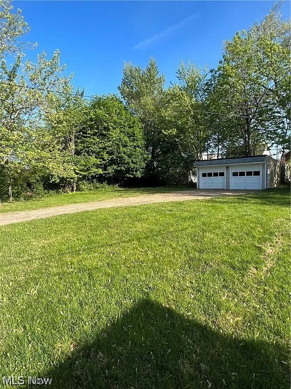 9725 Parkview Avenue Garfield Heights OH 44125