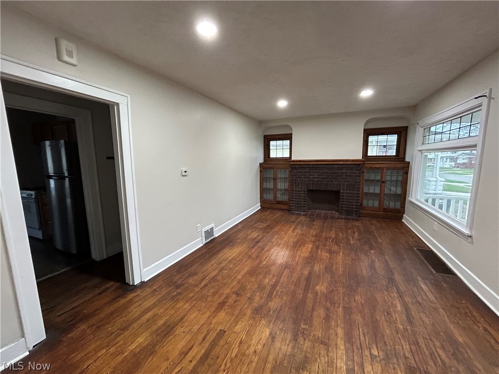 9725 Parkview Avenue Garfield Heights OH 44125