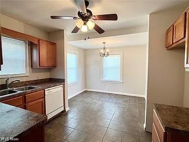 9725 Parkview Avenue Garfield Heights OH 44125