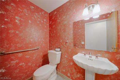 6531 Brighton Drive North Olmsted OH 44070