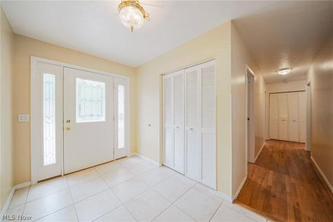 6531 Brighton Drive North Olmsted OH 44070