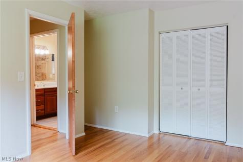 6531 Brighton Drive North Olmsted OH 44070