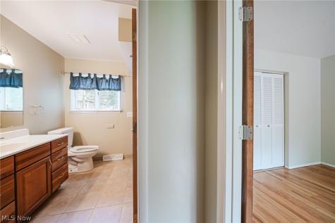 6531 Brighton Drive North Olmsted OH 44070