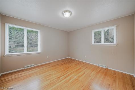 6531 Brighton Drive North Olmsted OH 44070
