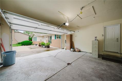 6531 Brighton Drive North Olmsted OH 44070