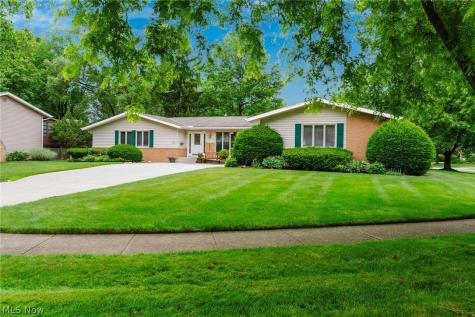 6531 Brighton Drive North Olmsted OH 44070