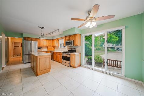 6531 Brighton Drive North Olmsted OH 44070