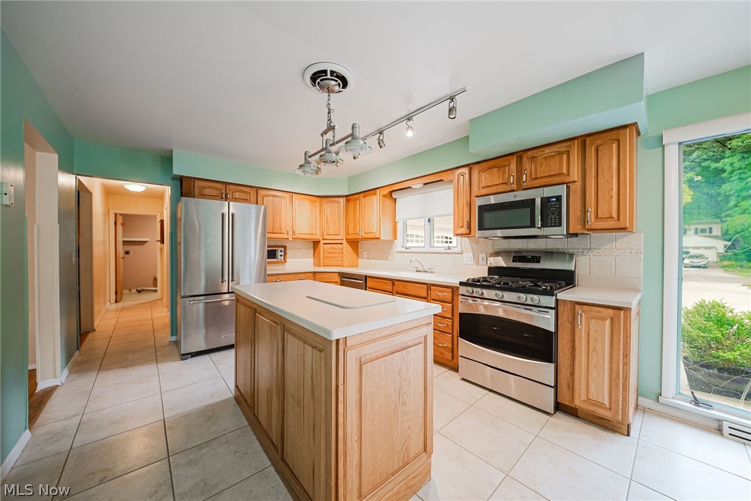 6531 Brighton Drive North Olmsted OH 44070
