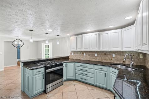 12335 Robson Road Grafton OH 44044