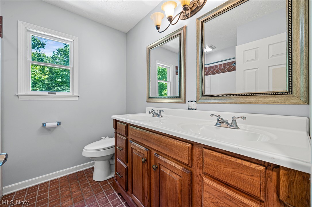12335 Robson Road Grafton OH 44044