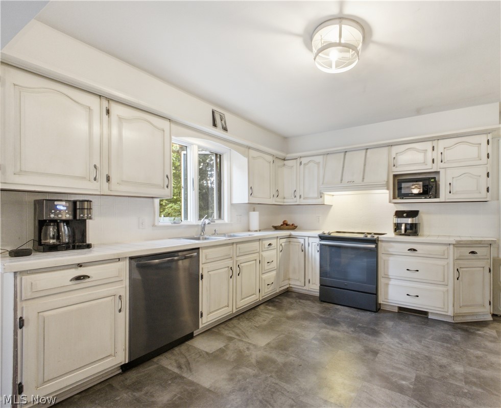 2411 Ridgeview Lane Poland OH 44514