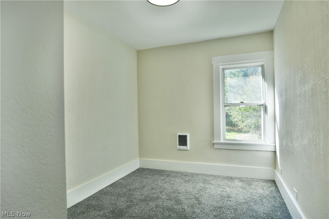 5750 Robinson Road Lowellville OH 44436