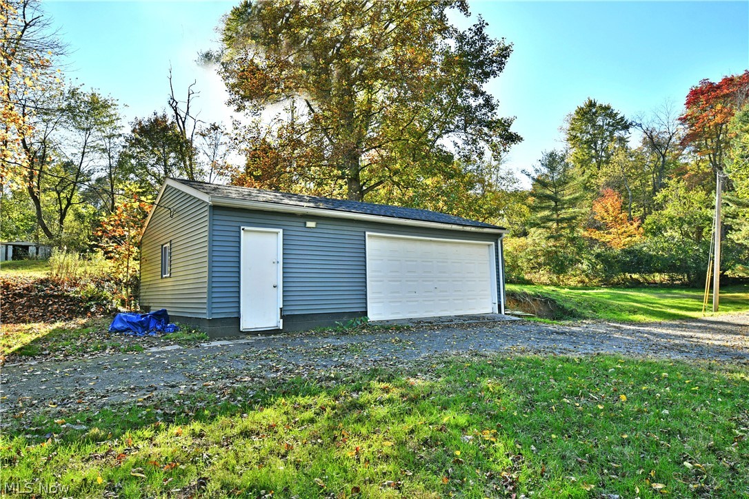 5750 Robinson Road Lowellville OH 44436
