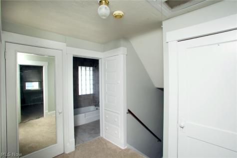 2007 Kirk Court NW Canton OH 44709
