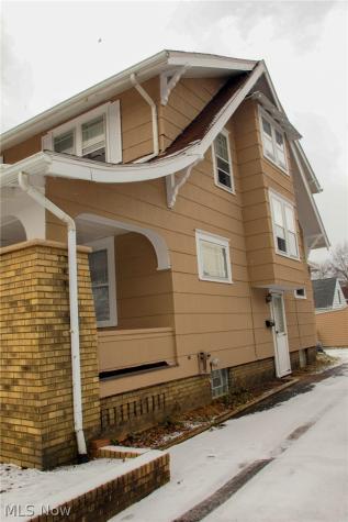2007 Kirk Court NW Canton OH 44709