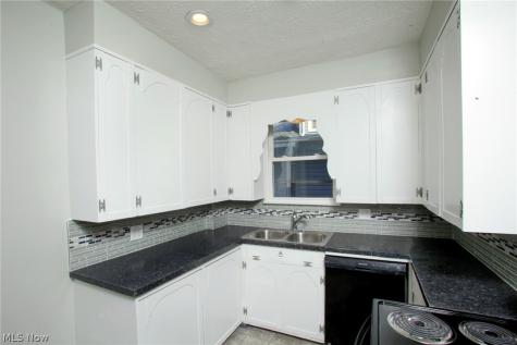 2007 Kirk Court NW Canton OH 44709