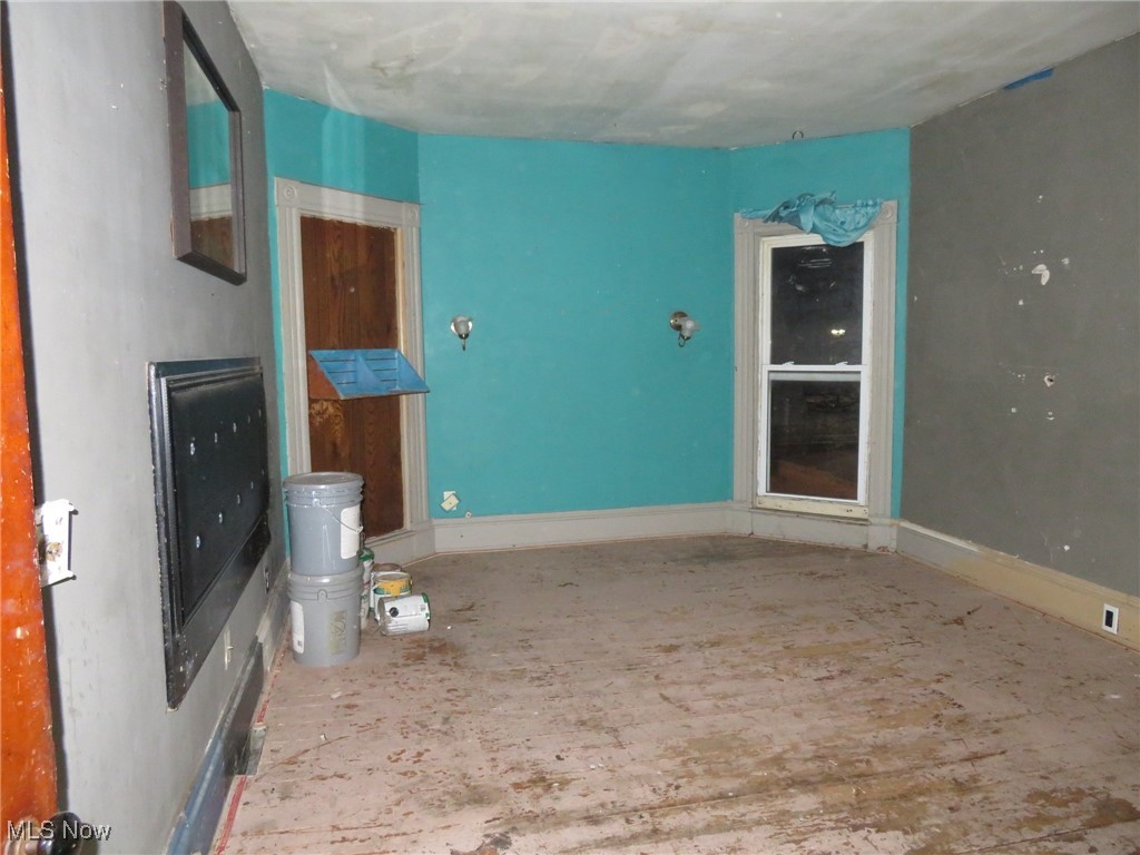 254 5th Street Elyria OH 44035