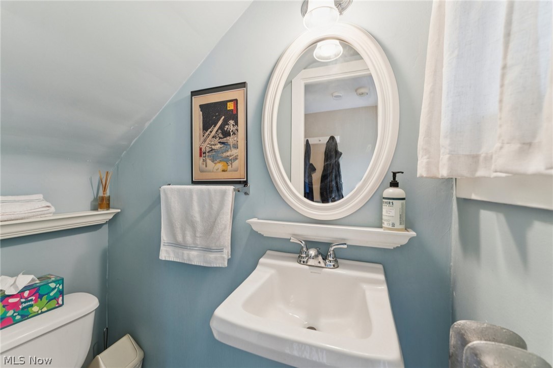 2925 E Overlook Road Cleveland Heights OH 44118