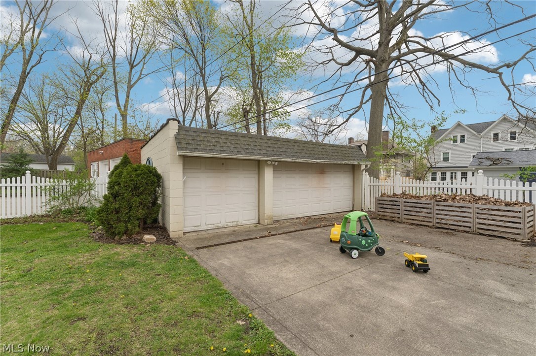 2925 E Overlook Road Cleveland Heights OH 44118