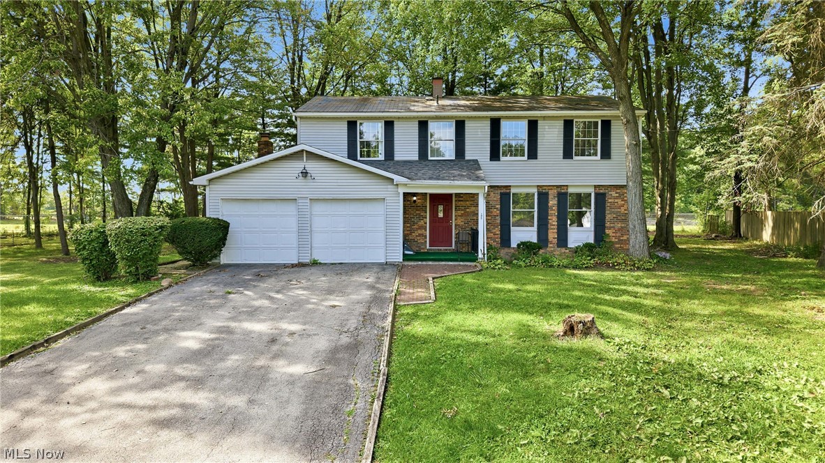 1922 Burr Oaks Court Austintown OH 44515