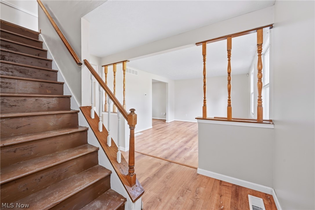 1922 Burr Oaks Court Austintown OH 44515