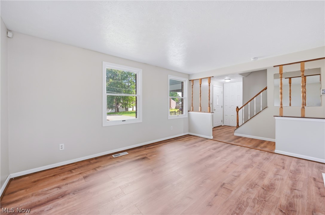 1922 Burr Oaks Court Austintown OH 44515