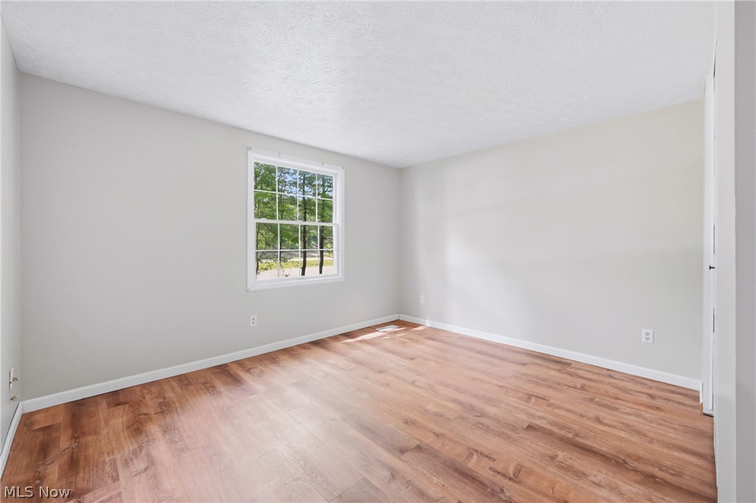 1922 Burr Oaks Court Austintown OH 44515