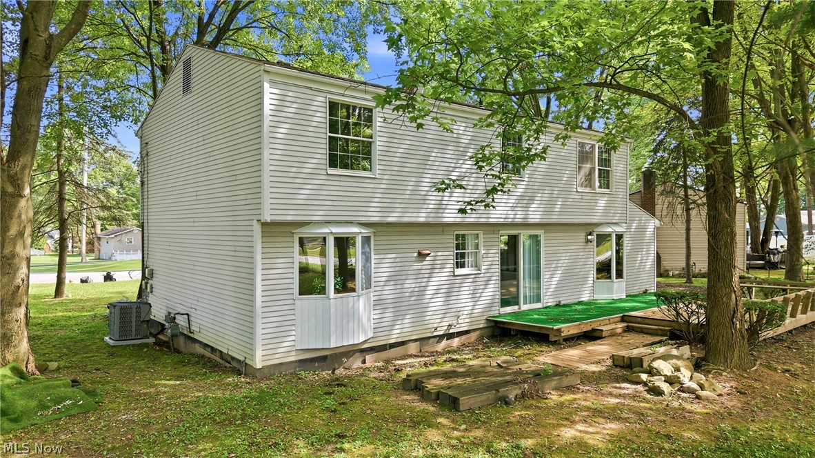 1922 Burr Oaks Court Austintown OH 44515