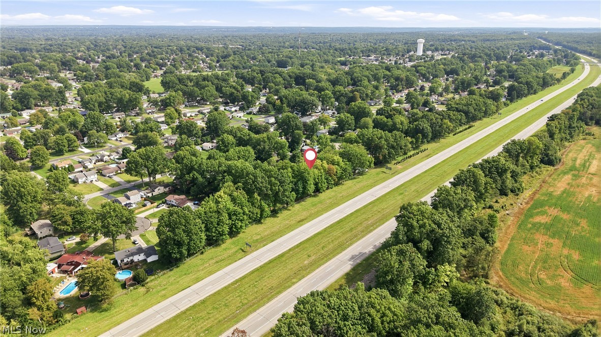 1922 Burr Oaks Court Austintown OH 44515