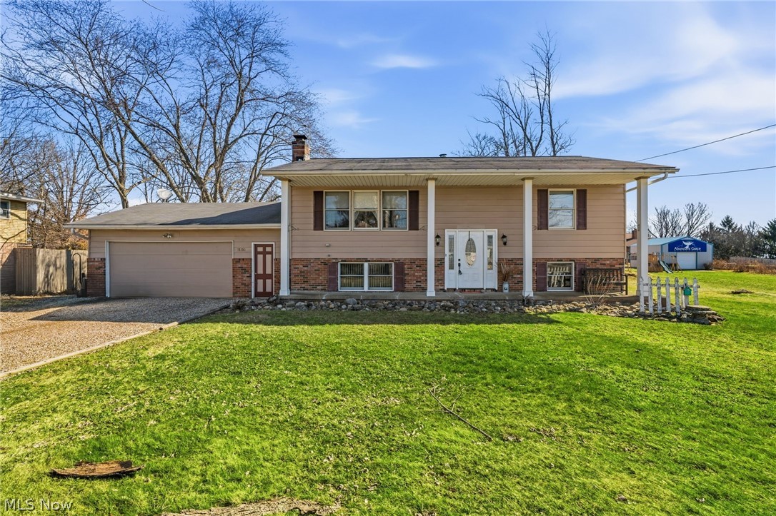 13100 Market Avenue N Hartville OH 44632