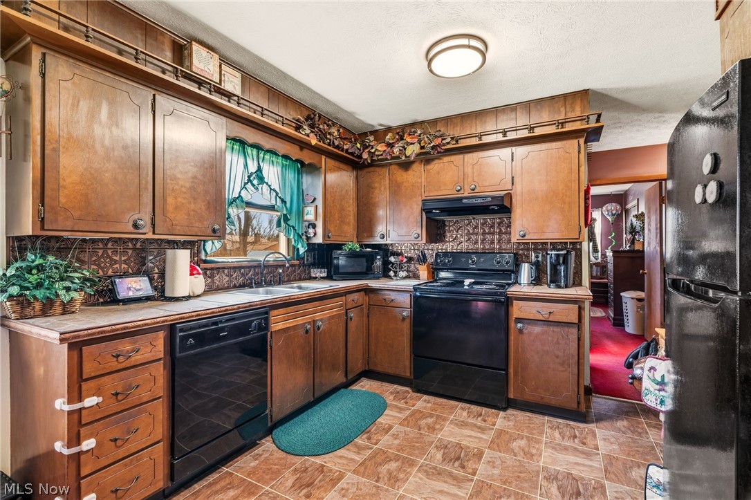 13100 Market Avenue N Hartville OH 44632