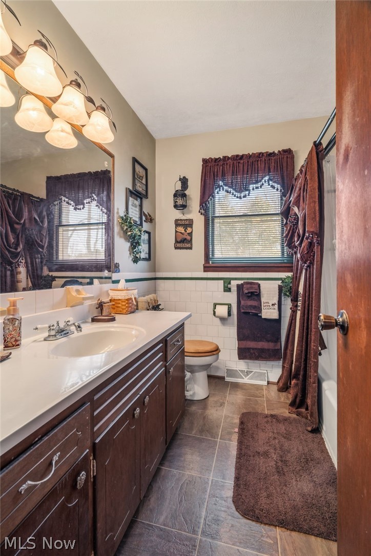 13100 Market Avenue N Hartville OH 44632