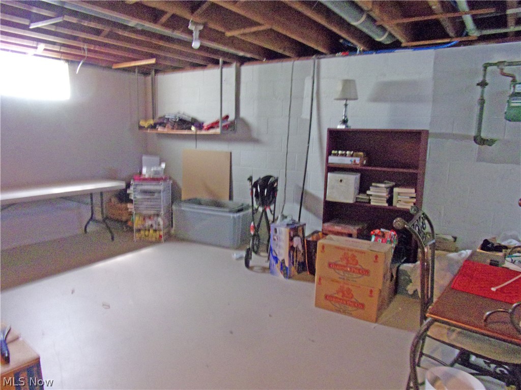 687 E Catawba Avenue Akron OH 44306