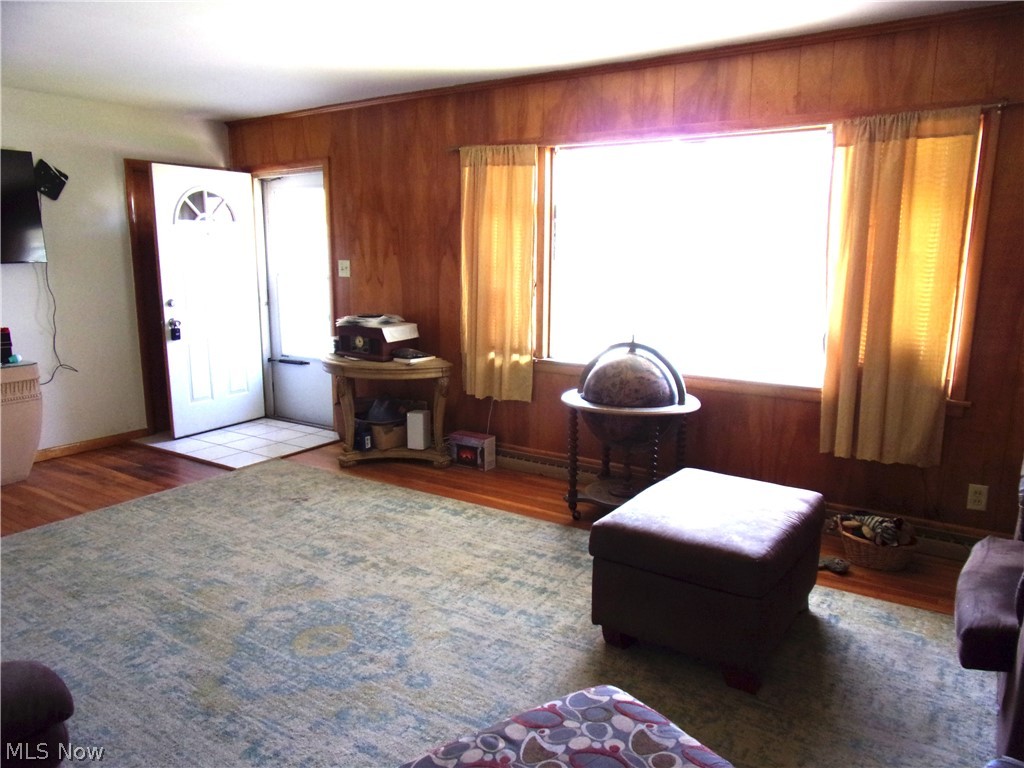 687 E Catawba Avenue Akron OH 44306