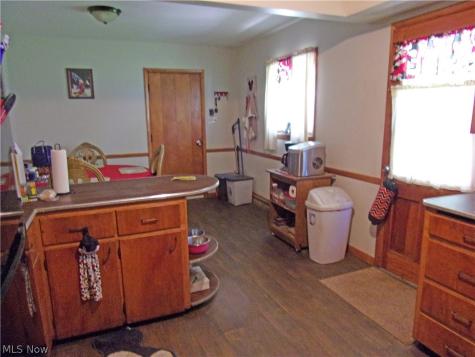 687 E Catawba Avenue Akron OH 44306