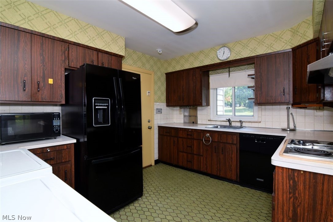 24250 S Woodland Road Shaker Heights OH 44122