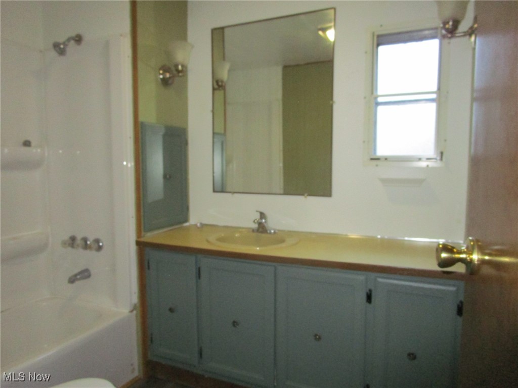 1626 #165 E 51st Street Ashtabula OH 44004