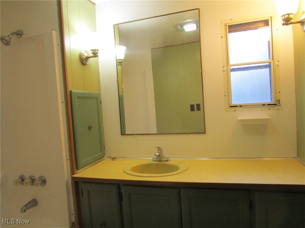 1626 #165 E 51st Street Ashtabula OH 44004