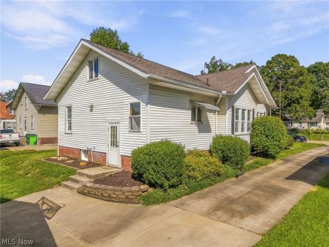 324 Woodrow Street NW North Canton OH 44720