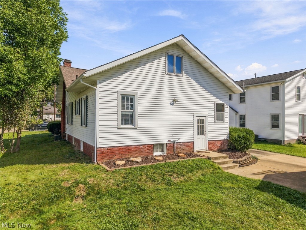 324 Woodrow Street NW North Canton OH 44720