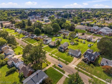 324 Woodrow Street NW North Canton OH 44720