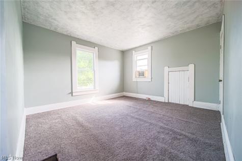 24 Houston Street SW Massillon OH 44647