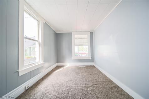 24 Houston Street SW Massillon OH 44647