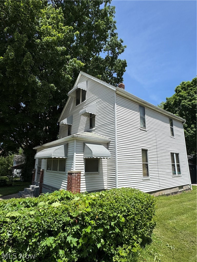 375 N Arlington Street Akron OH 44305