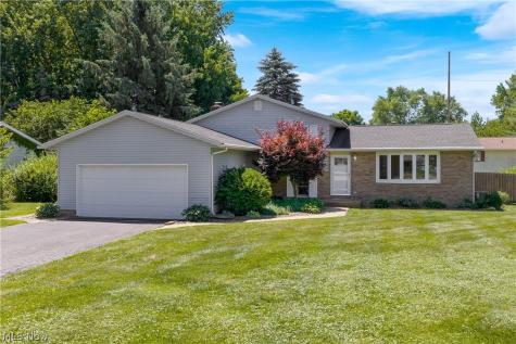 7728 Brunswick Circle NW Massillon OH 44646